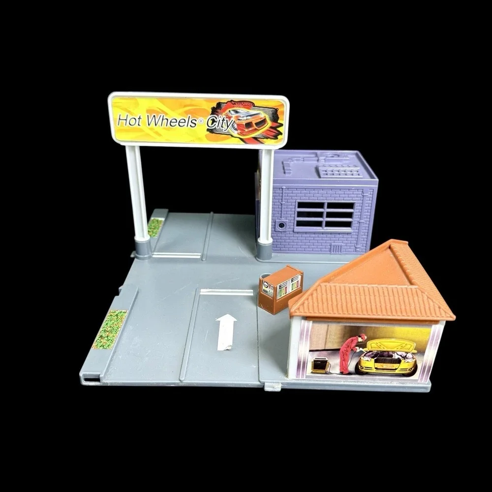 Mattel Hot Wheels Mega City 2007 Play set piece, single block‎ set W/Police Dept